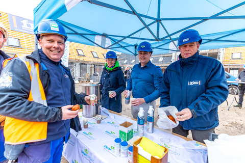 Bouw 42 hofjeswoningen Skoatterwâld bereikt eerste mijlpaal